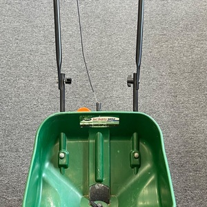 Scotts walk behind seed spreader 