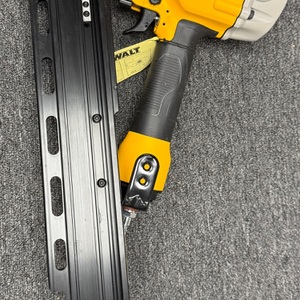 Dewalt Pneumatic 21-Degree Collated Corded Framing Nailer
