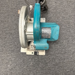 Makita 7-1/4 in. 15 Amp Corded Circular Saw