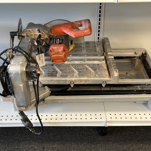 Diamondback 7" tile saw 