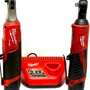  Milwaukee 1/4 AND 3/8 Drive Electric Ratchet With (2) Battries And Charger
