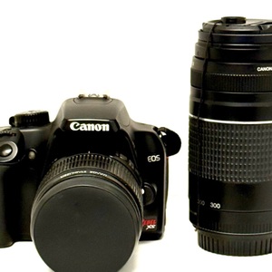 CANON REBEL XS CAMERA WITH TWO LENS (75-300MM 18-55MM) AND CHARGER 