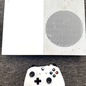 XBOX ONE S WITH ONE CONTROLLER AND CABLES