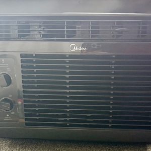 Midea 5K BTU WINDOW UNIT
