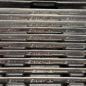 10 pc Metric Flank Drive Plus Reversible Ratcheting Combination Wrench Set 