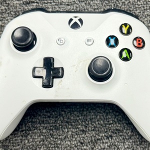 XBOX ONE CONTROLLER 