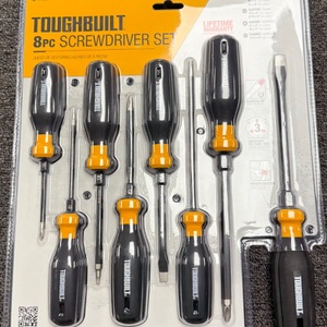 TOUGHBUILT 8 PC SCREW DRIVER SET