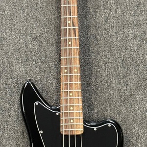 FENDER SQUIER JAGUAR BASS 